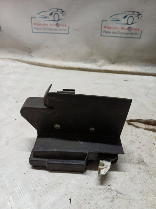 Broasca dreapta spate Dacia Sandero 3 - Benzina 2022, 825025263R