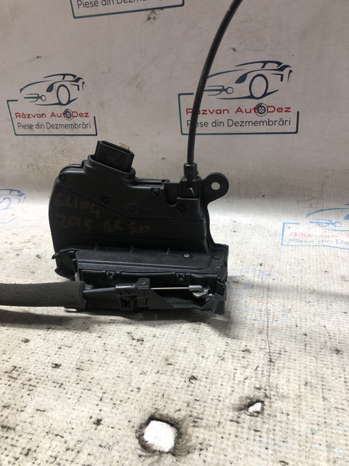 Broasca dreapta spate Renault Clio 4 1.5 Motorina 2017, 825001911R