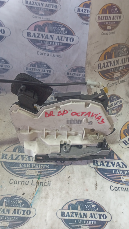 Broasca dreapta spate Skoda Octavia 3, 5E0839016