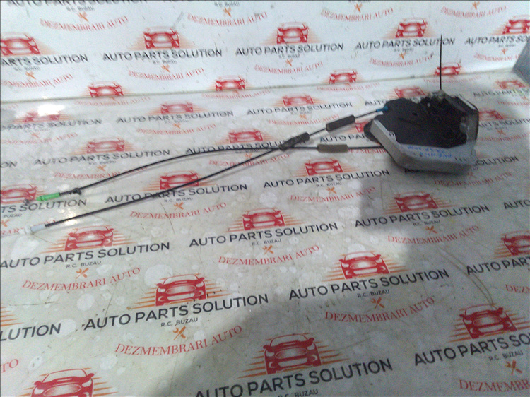 Broasca dreapta spate TOYOTA AVENSIS an fabr. 2010