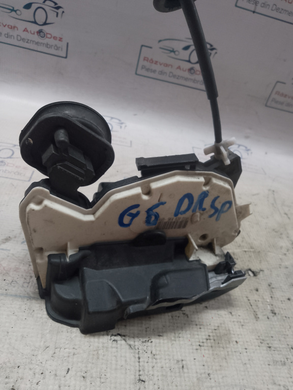 Broasca dreapta spate Volkswagen Golf 6 2012, 5K4839016H