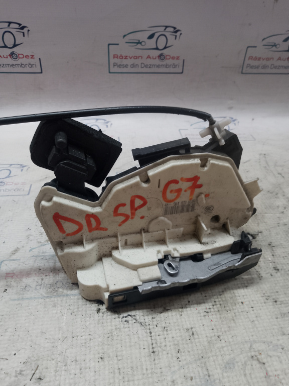 Broasca dreapta spate Volkswagen Golf 7 2013, 5K4839016R