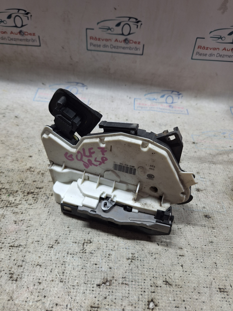 Broasca dreapta spate Volkswagen Golf 7 - Motorina 2015, 5K4839016R