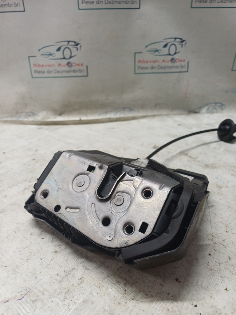 Broasca dreapta spate Volkswagen Sharan - Motorina 2012, 7N0839016B