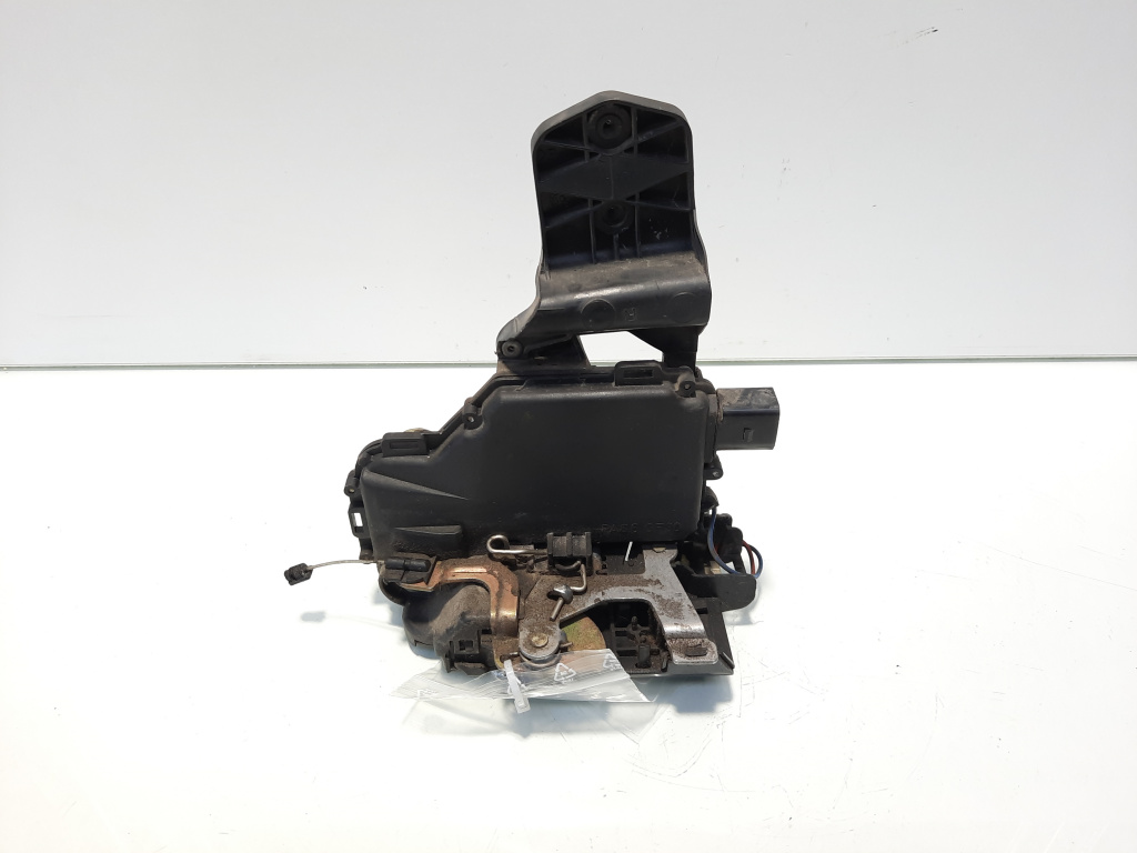 Broasca dreapta spate, Vw Passat Variant (3B6) (id:537793)