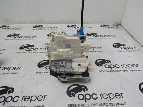Broasca fata dreapta Audi Originala cod 8X1837016