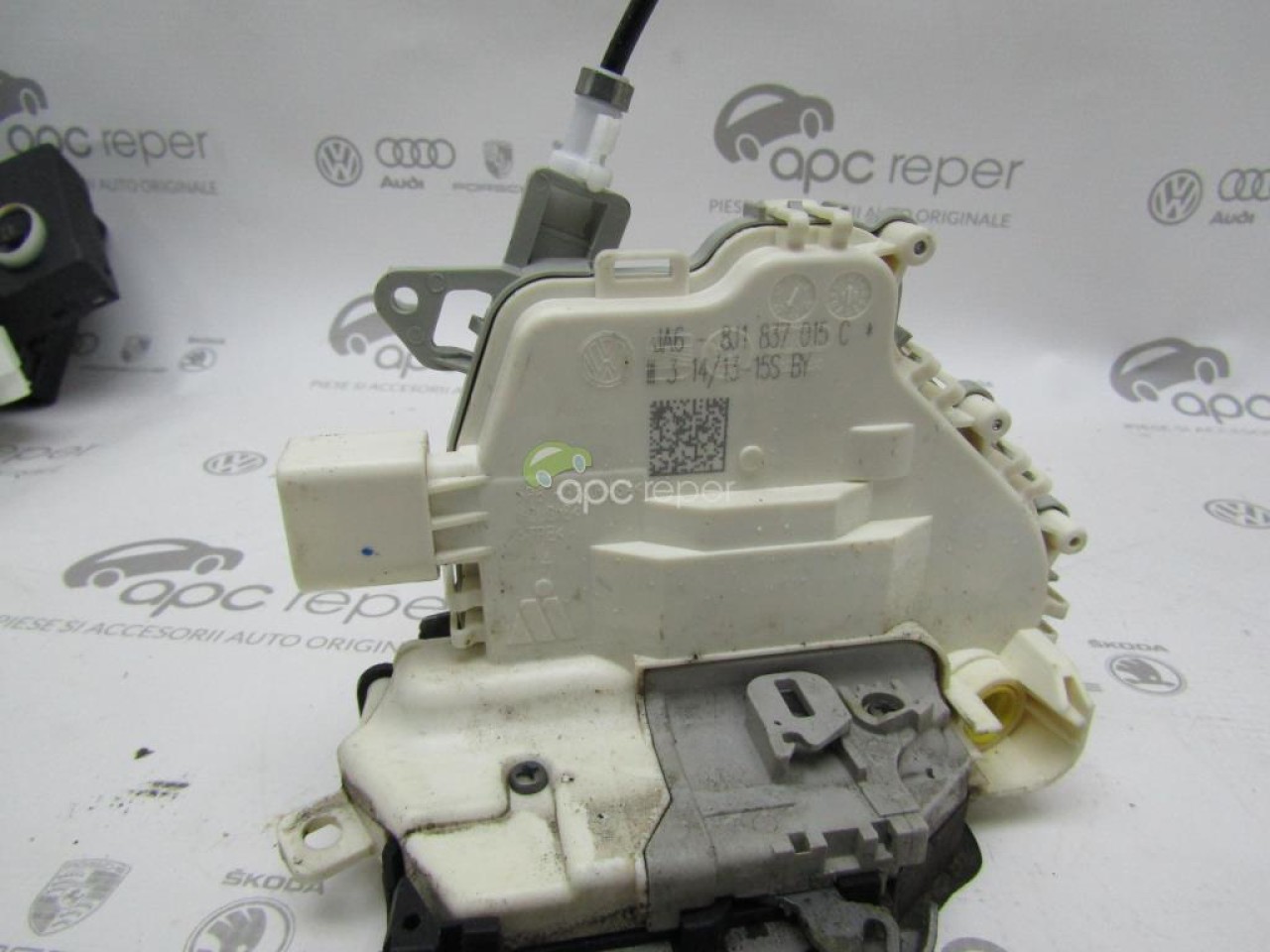 Broasca fata stanga Audi originala cod 8J1837015C