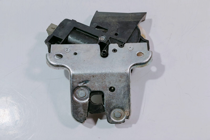 Broasca haion 4F5827505D Audi A4 B7 [2004 - 2008]