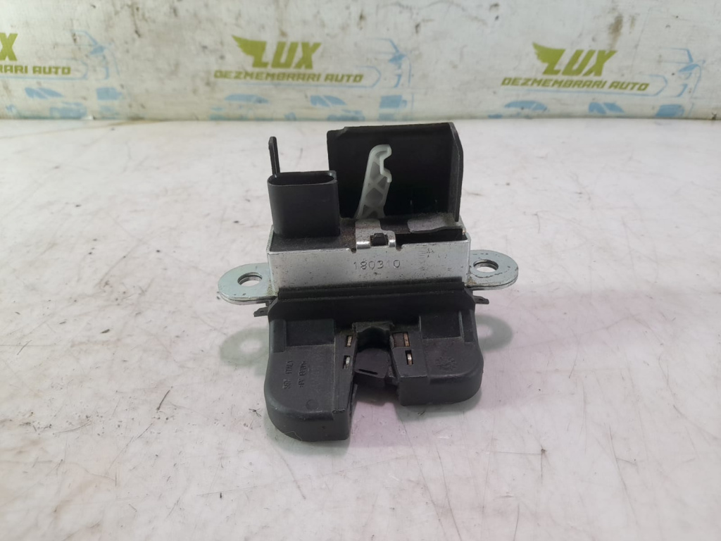 Broasca haion 5M0827505E Volkswagen VW Golf 6 [2008 - 2015] 1.6 tdi CAYC