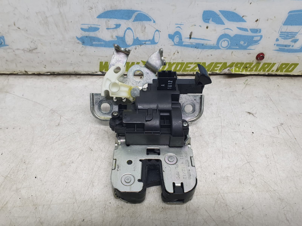 Broasca haion 8k9827505a Audi A4 B8/8K [facelift] [2011 - 2016]