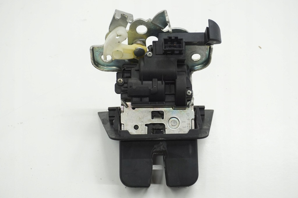 Broasca haion 8K9827505A Audi A6 C7 an fab.2010 - 2018