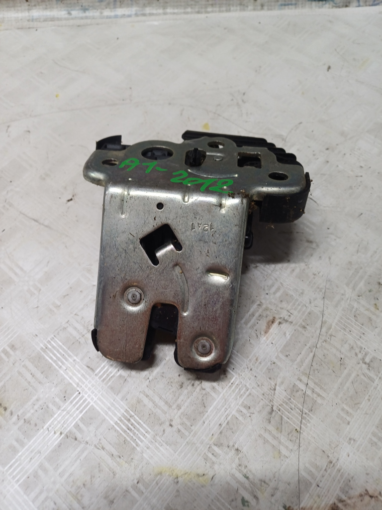 Broasca haion Audi A1 - Motorina 2012, 8K9827505A
