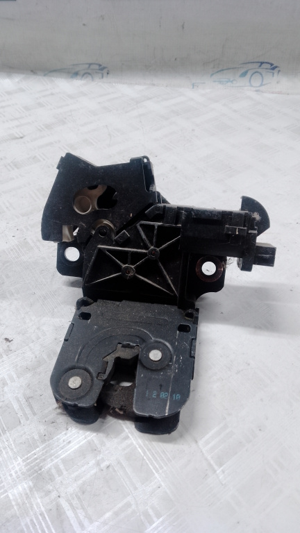 Broasca haion Audi A3 8P - Motorina 2008, 8P4827505C