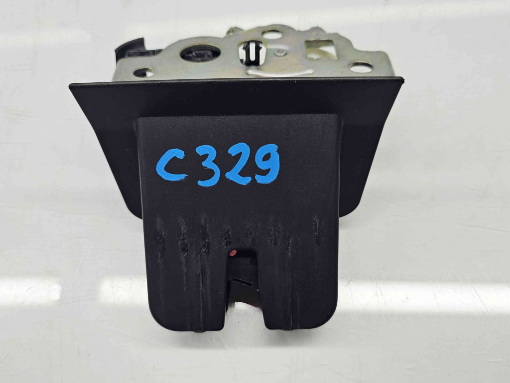 Broasca haion Audi A3 Sportback (8VA) Hatchback [Fabr 2012-2020] 8R0827505