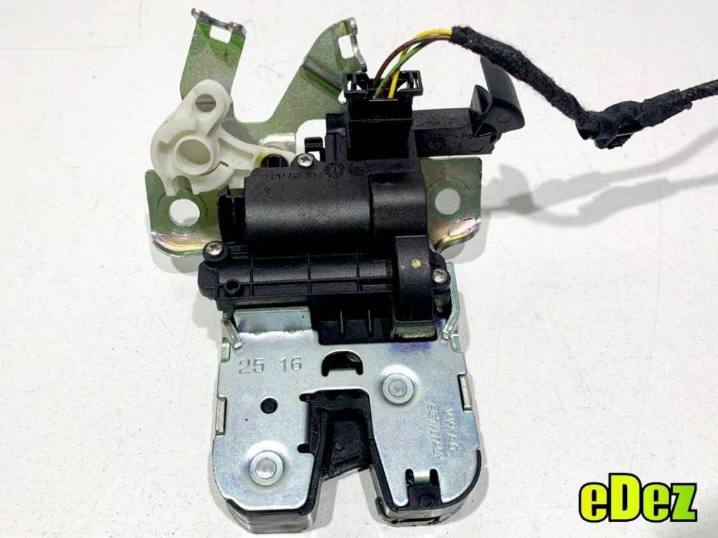 Broasca haion Audi A4 (2015-2019) [8W2, B9] 8W0827503