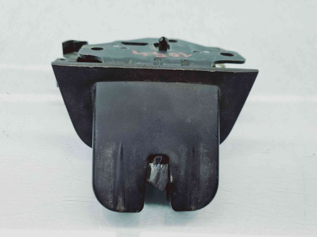 Broasca haion Audi A4 Avant (8ED, B7) [Fabr 2004-2008] 8P4827505B