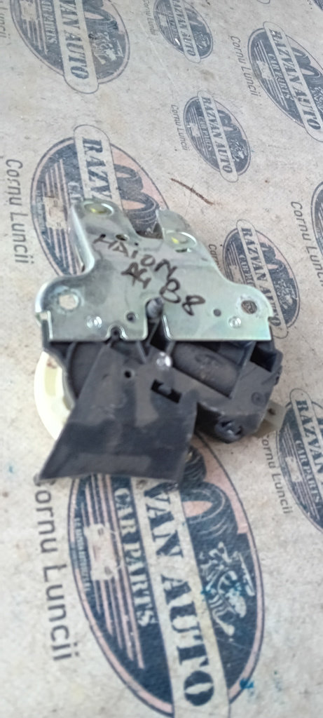 Broasca haion Audi A4 B8, 4F5827505D
