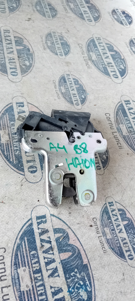 Broasca haion Audi A4 B8, 4F5827505D