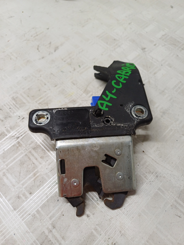 Broasca haion Audi A4 Cabrio - Motorina 2007, 8E5827505B