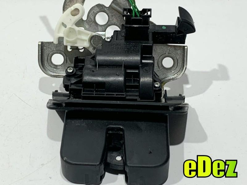 Broasca haion Audi A6 (2010-2018) [4G2, C7] 8R0827505