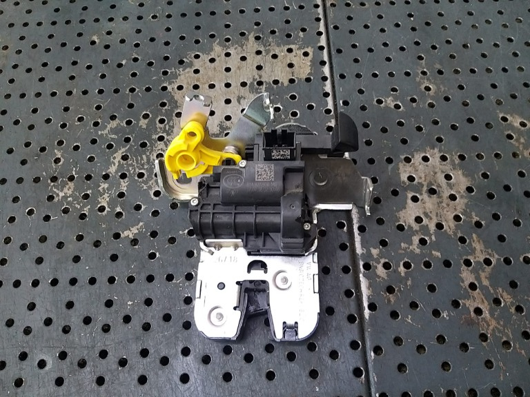 Broasca haion audi a6 c8 4k 81a82750614s