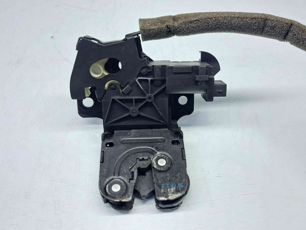 Broasca haion Audi TT (8J3) [Fabr 2006-2013] 8P4827505C
