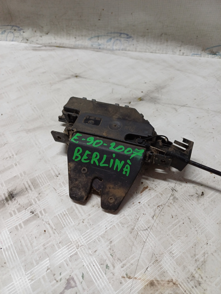 Broasca haion BMW Seria 3 E90 - Motorina 2007, 8196401