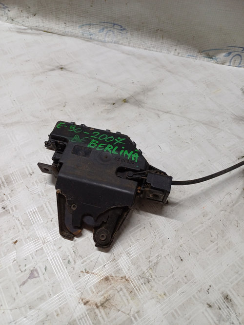 Broasca haion BMW Seria 3 E90 - Motorina 2007, 8196401