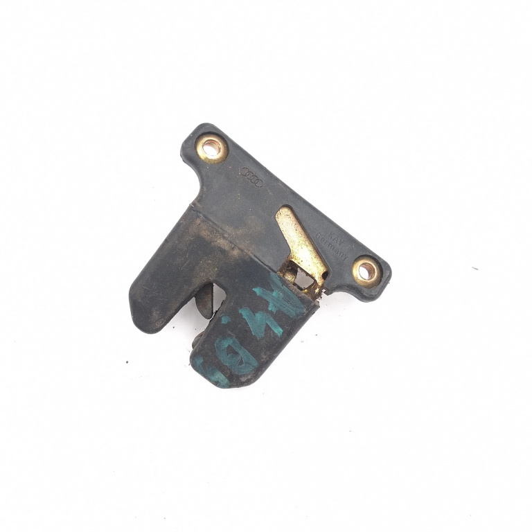 Broasca Haion / Capota Portbagaj Audi A4 B5 (8D) 1994 - 2001 8D5827505