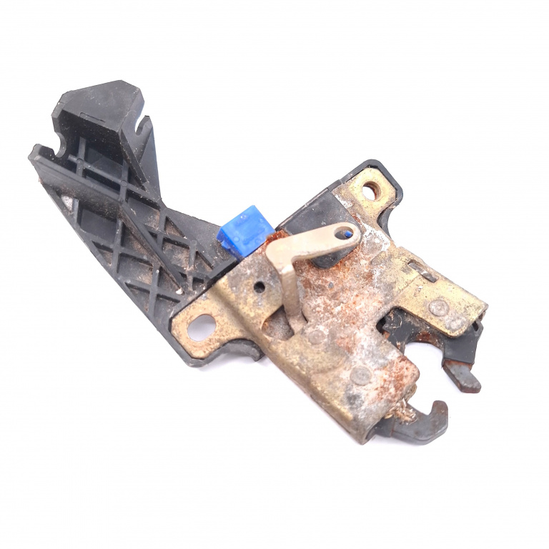 Broasca Haion / Capota Portbagaj Audi A4 B6 (8E) 2000 - 2004 8E5827505B
