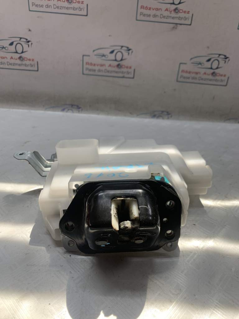 Broasca haion cu soft close Nissan X-Trail 1.6 Motorina 2016, 905520AQ000