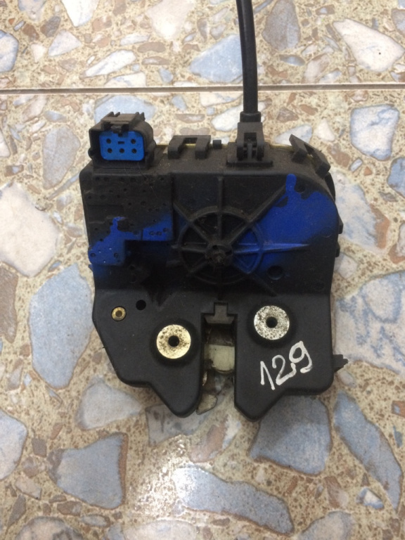 Broasca haion Ford Focus [facelift] [2001 - 2007] wagon 5-usi 1.8 TDDi MT (90 hp) DAW DBW) C9DB