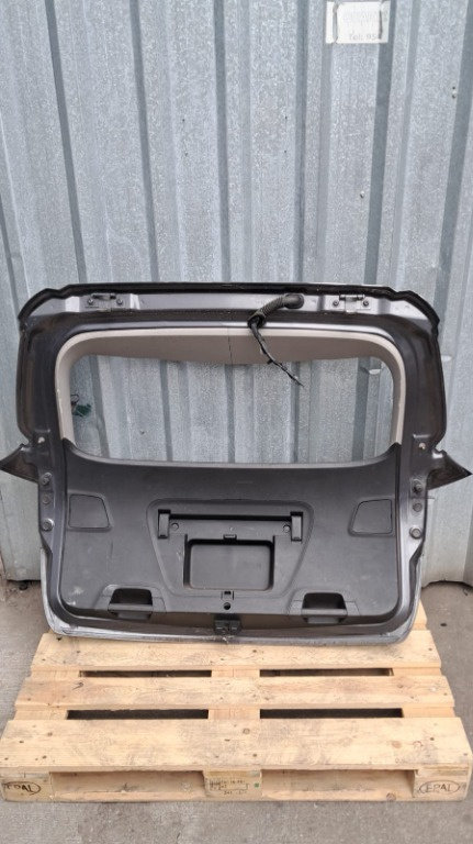 Broasca haion Opel Astra J combi an 2011