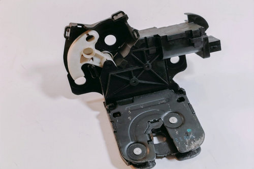 Broasca Haion portbagaj 8P4827505B Audi Q7 4L [2005 - 2009]