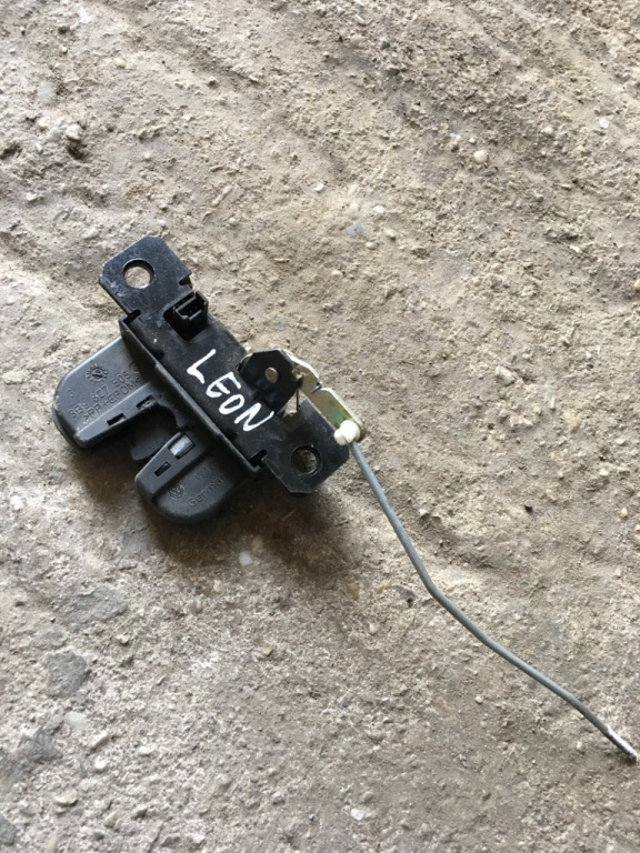 Broasca haion Seat Leon 1M [1999 - 2005] Hatchback 1.4 MT (75 hp) (1M1) 16V