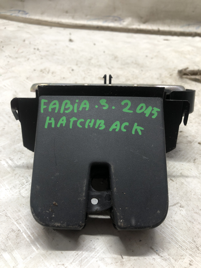 Broasca haion Skoda Fabia 3 Hatchback - Motorina 2015, 8R0827505