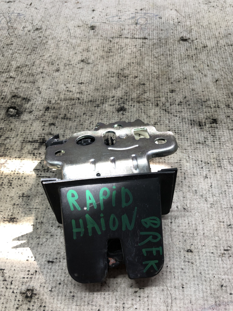 Broasca haion Skoda RAPID 2013