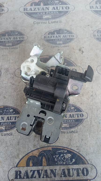 Broasca haion Skoda Superb 3, 3V082755C