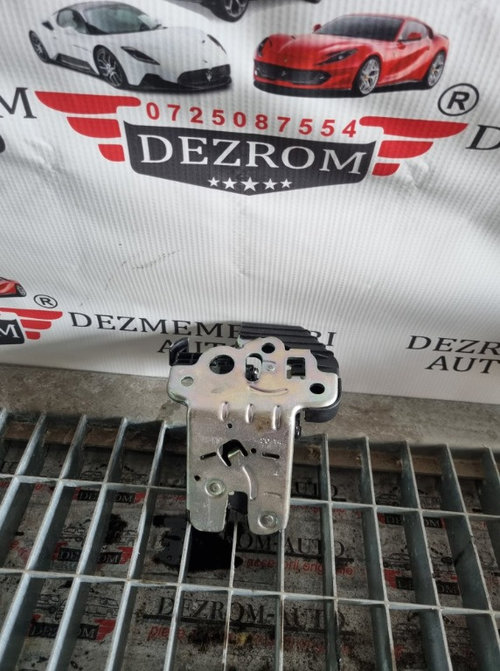 Broasca haion Skoda Superb II Hatchback cod piesa : 8R0827505