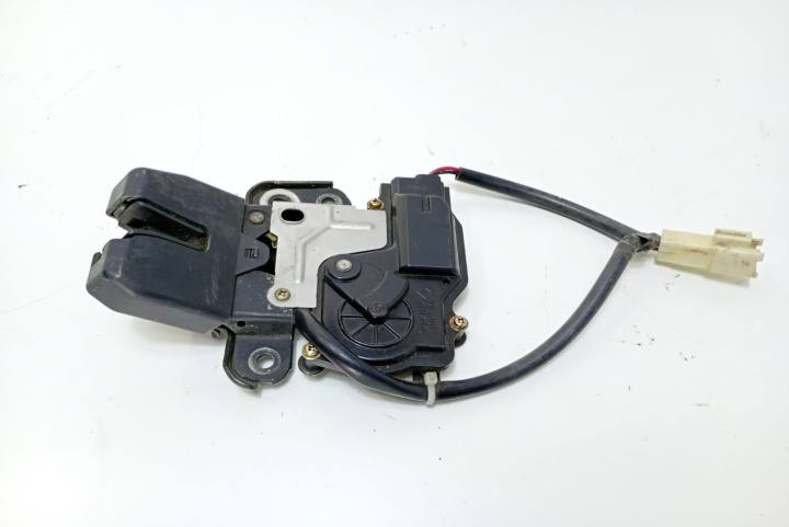 Broasca haion Toyota Avensis 2 T25 [2002 - 2006]