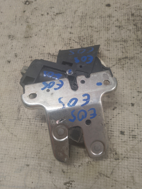 Broasca haion Volkswagen Eos 2009, 4F5827505D