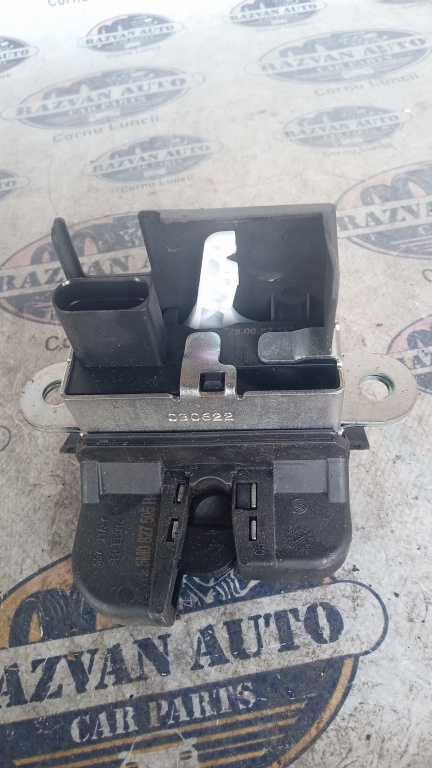 Broasca haion Volkswagen Golf 5 Plus, 5M0827505H