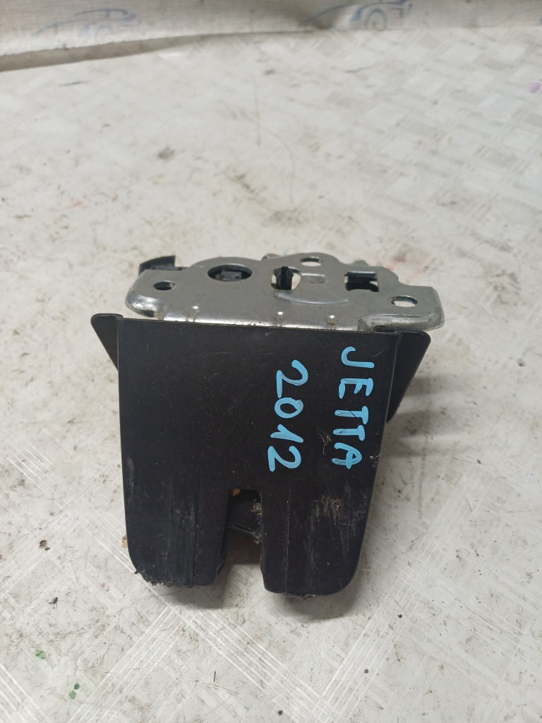 Broasca haion Volkswagen Jetta - Motorina 2012, 5C6827520B