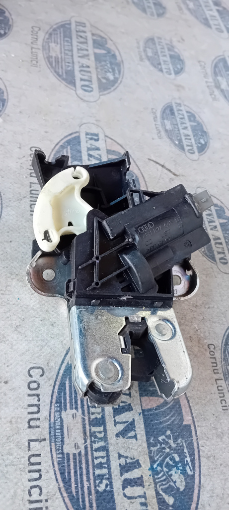 Broasca haion Volkswagen Passat B7 Berlina , 4F5827505D