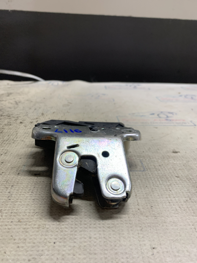 Broasca haion Volkswagen Passat CC - Motorina 2012, 4F5827505