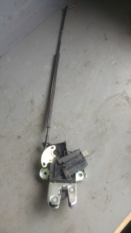 Broasca haion vw passt b6 4f5827505d