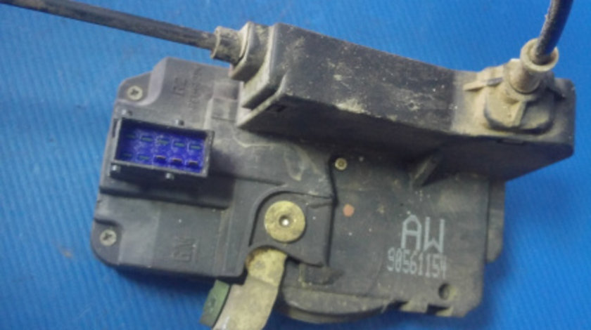 Broasca iala dreapta fata opel astra g 90561154