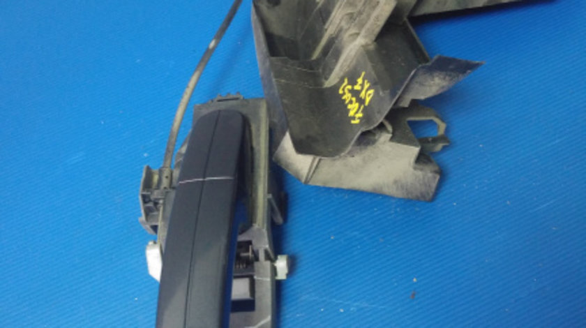 Broasca iala maner exterior dreapta fata ford focus 2 7m5ar21812aa