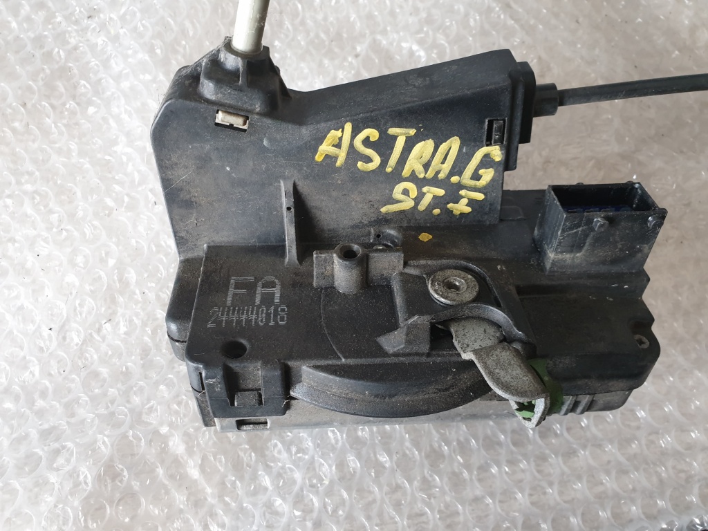 Broasca iala stanga fata opel astra h 24444018