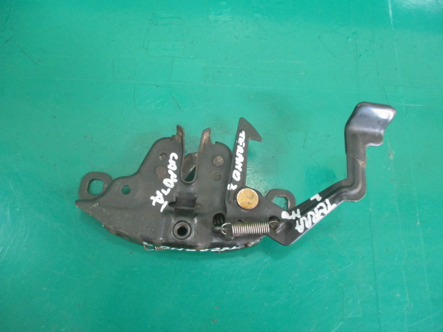 BROASCA / INCUIETOARE CAPOTA MOTOR NISSAN TERRANO 2 4X4 FAB. 1999 - 2007 ⭐⭐⭐⭐⭐